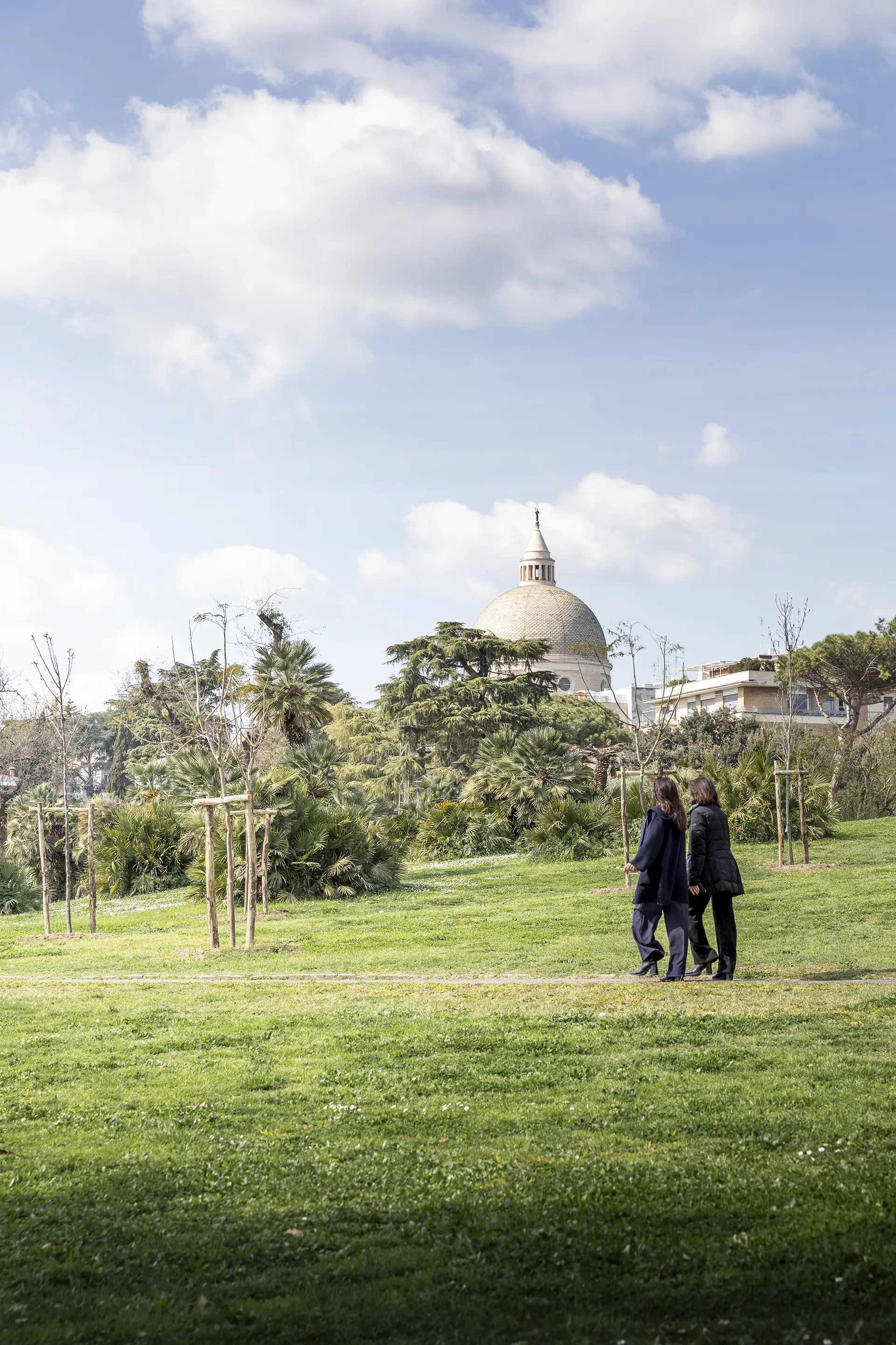 parco eur e la basilica dei Santi Pietro e Paolo